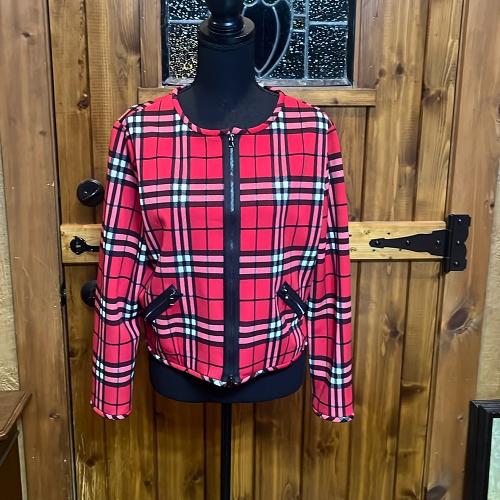 Vintage Cartise size 4 red plaid cropped jacket blazer Business Casual 1336